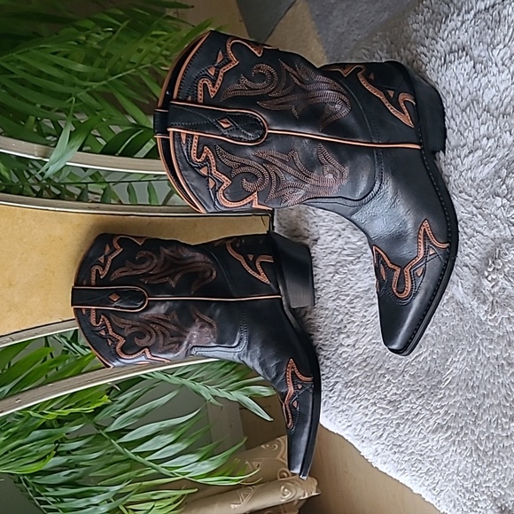 Coldwater Creek Western Boots ❤️ - Picture 1 of 8